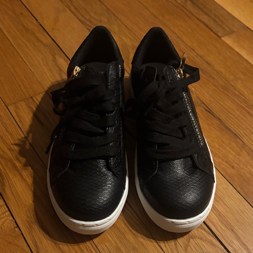 SHEIN Textured Black Sneakers with Gold Details